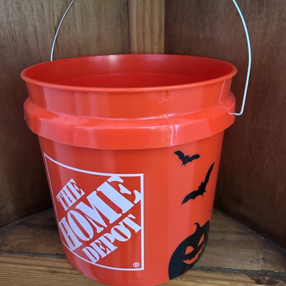 Halloween Home Depot bucket - Picture 4 of 5
